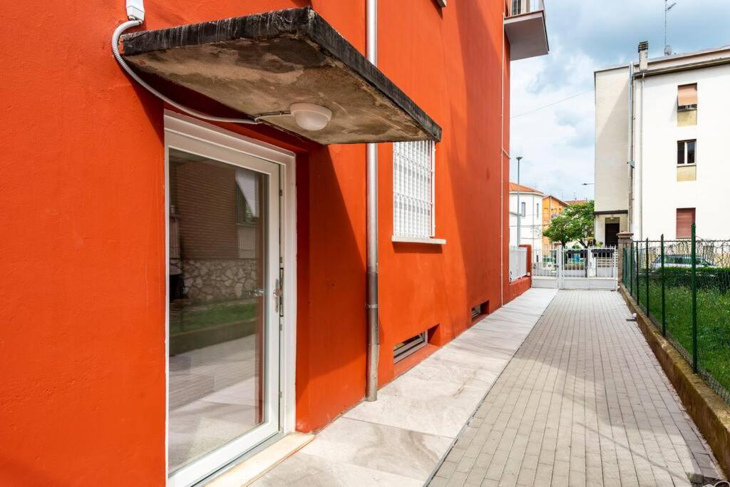 Freeland House Apartamento *